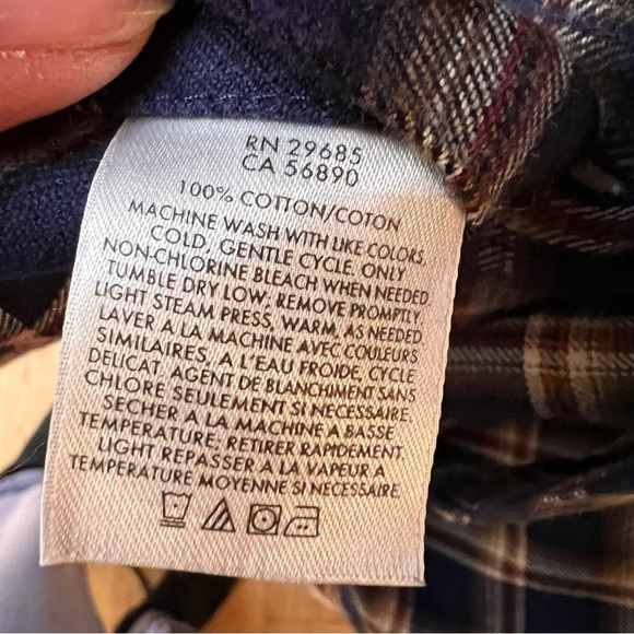 PENDLETON BURNSIDE Cotton Long Sleeve Button Down Shirt w/2 Flap Pickets. Medium - Picture 3 of 10